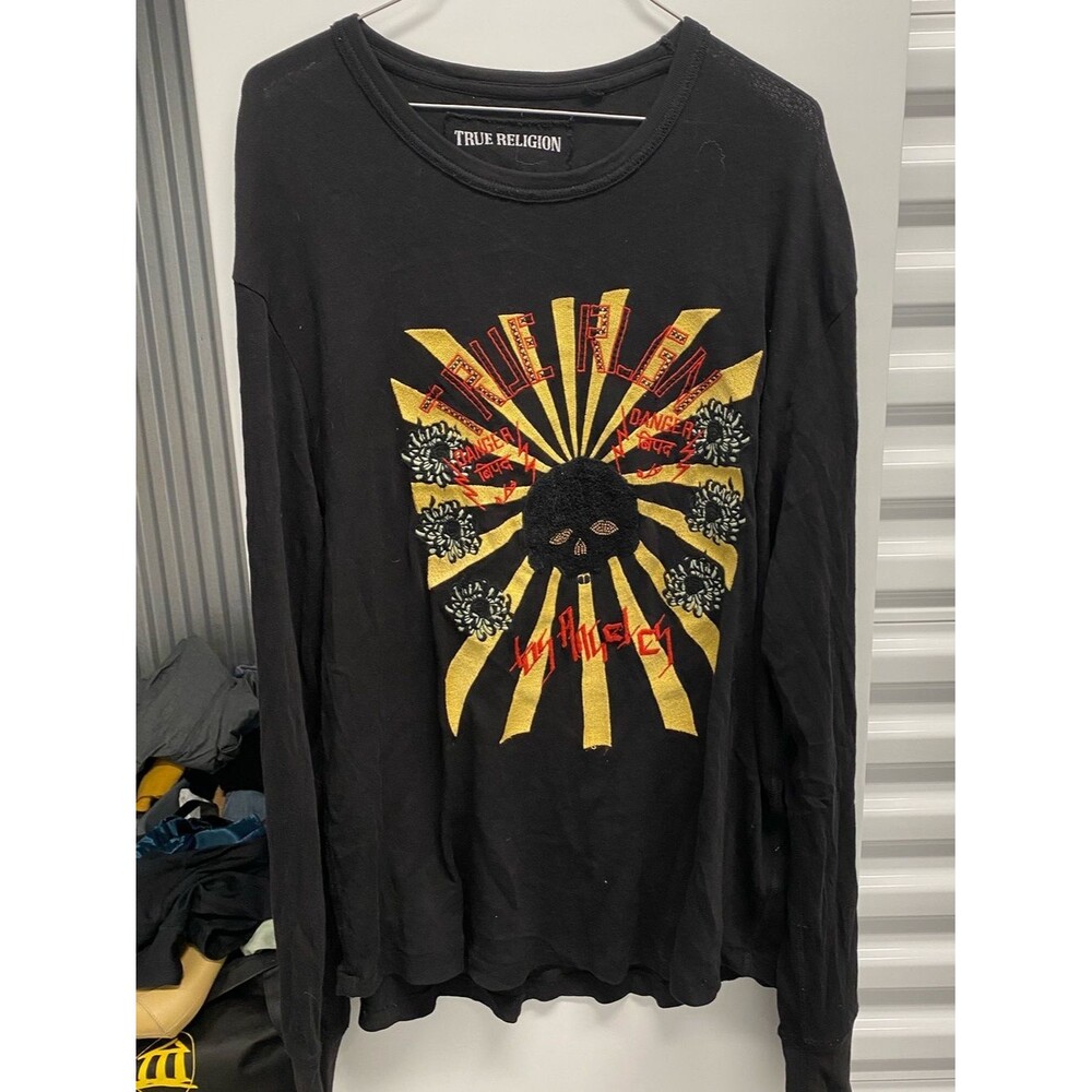 True Religion Black Long-Sleeve Tee with Gold and Red Graphic - Picture 4 of 4
